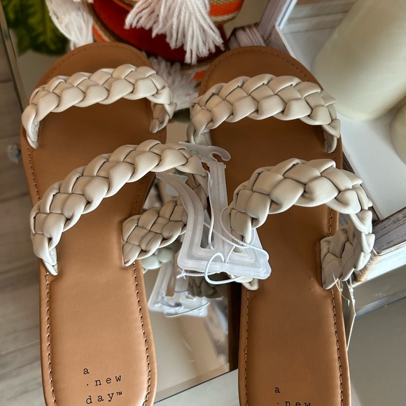 Women woven sandals - Picture 3 of 4